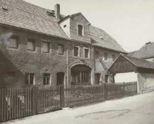 Maxen, Wohnhaus : Maxen (Kreis Pirna), Wohnhaus, Maxener Straße 7, Neben-(Gewerbe)-gebäude, Straßenansicht