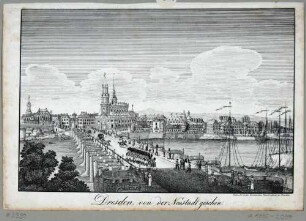 Stadtansicht von Dresden, Blick von der heutigen Neustadt auf die Altstadt, mit militärischer Parade auf der alten Augustusbrücke