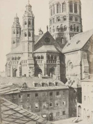 Südost-Fassade des Doms