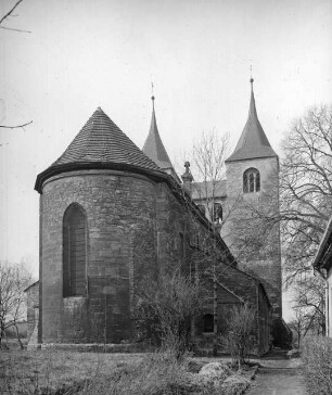 Frose, ehem. Stiftskirche St. Cyriakus, Chor von Nordosten