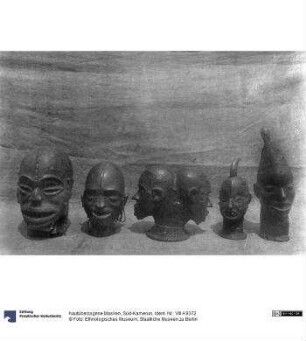 hautüberzogene Masken, Süd-Kamerun