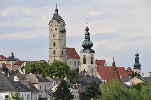 Krems an der Donau - Kirchtürme : Stadtansicht von Krems an der Donau, aufgenommen am 16. Juni 2011