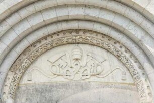 Südportal — Papstkrone und Schlüssel Petri