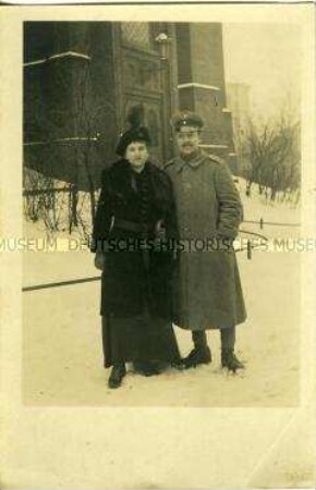 Soldat mit Ehefrau