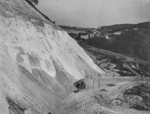 An der Sandgrube : Ein Sandberg eines Sandabbaus