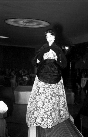 Modenschau der Haute Couture im Hotel Turenne