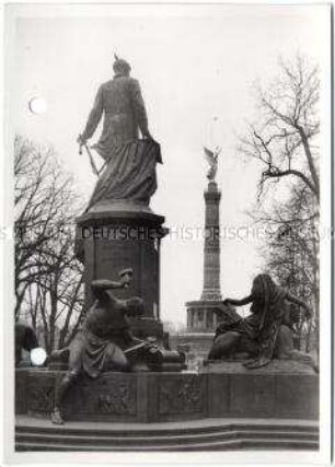 Berlin, Bismarckdenkmal und Siegessäule