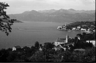 Lopud: Blick von der Höhe auf Ort und Bucht