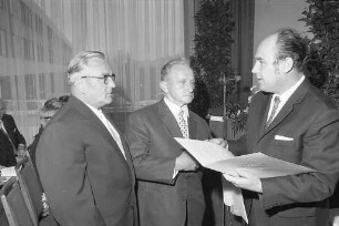 Verleihung der Goldenen Treuemedaille für 40- und 50jährige Betriebszugehörigkeit anlässlich des 60jährigen Jubiläums der Elektroinnung Karlsruhe