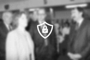 Firma Systema/Wolli-SB-Markt (Otto-Hahn-Straße): Einweihung: Gäste, u.a. Gesamtprokuristin [Name maskiert]