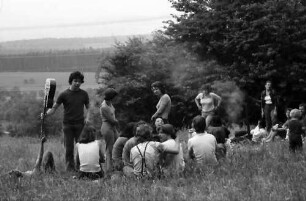 Hohe Flum, Dinkelberg: Jugendgruppe beim Abkochen