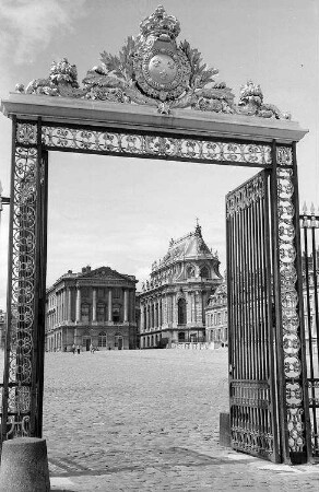 Versailles: Goldenes Eingangstor