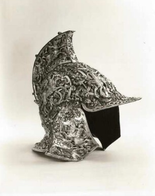 Prunkharnisch. Augsburg, 1599. Sturmhaube. Dresden: Staatliche Kunstsammlungen, Rüstkammer