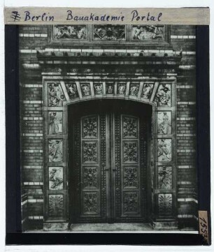 Berlin, Bauakademie (GC 52.51611,13.39889)