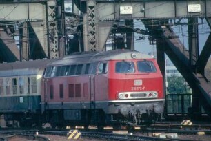Köln Hohenzollernbrücke Lok 216 172