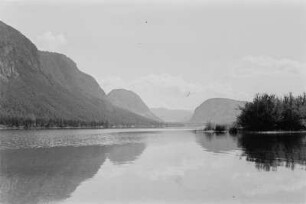 Wocheiner See : Felsformation am Ostufer des Bohinjsko jezero (Wocheiner See).