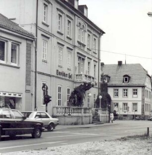 Blick von der Hornschen Straße auf das Hotel "Lippischer Hof". Detmold. Hornsche Straße