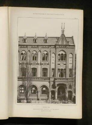 Berlin Pension und Hospiz St. Michael Hoffassade