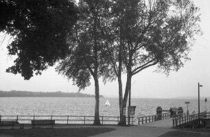 Seeshaupt: Anlegerplatz mit See