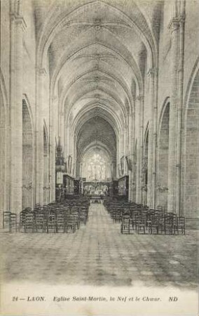 Laon. Eglise Saint-Martin, la Nef et le Chœur.