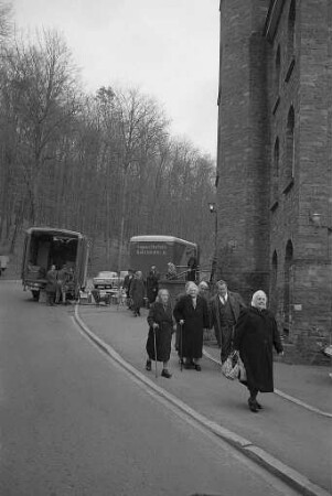 Baufertigstellung des neuen Altersheims "Parkschlößle" in Durlach.