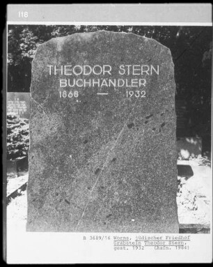 Grabstein von Theodor Stern, geborene Nathan (gestorben 1932)