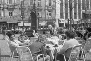 Außenbewirtung auf dem Ludwigsplatz