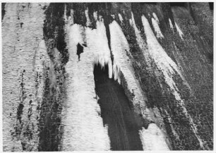 Eisbildung Sperrmauer Edertalsperre