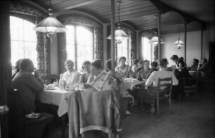 Freiburg i. Br.: Kaffee Kühnle - innen, unten