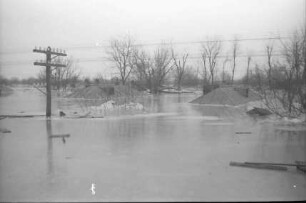 Giurgiu [Walachei]: Überschwemmter Stadtteil, Dächer im Wasser