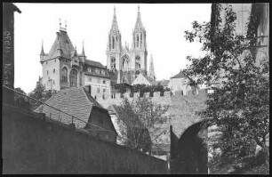 Meißen. Blick vom Hohlweg a.Brücke,Burgtor,Domtürme