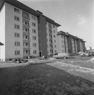 Baufertigstellung von Eigentumswohnungen der Sparkassen-Wohnbau Baden Pfalz GmbH in der Kußmaulstraße 56 - 62.