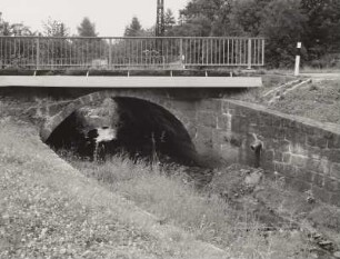 Straßenbrücke über den Struppenbach