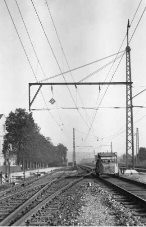 Wendlingen Gleisanlage Oberleitung Motordraisine