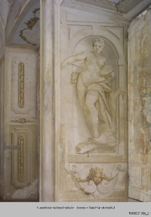 Wanddekorationen mit griechischen Gottheiten : Weibliche Figur