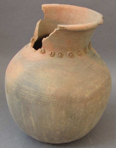 Clay vessel