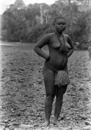 Onge Tänzerin (Deutsche Indien-Expedition 1926/1929 - 4. Andamanen)
