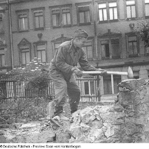 DSF (Deutsch-Sowjetische Freundschaft); Treffpunkt Leningrad; Kindergarten Bürgerstraße