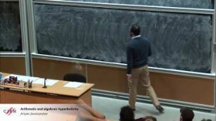 Arithmetic and algebraic hyperbolicity