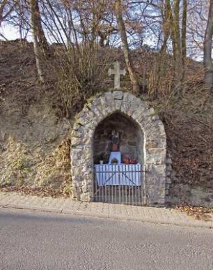 Heiligennische; Geisenheim, Hauptstraße
