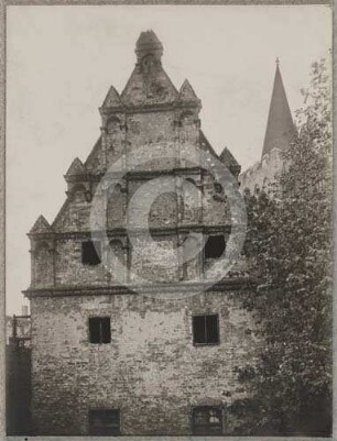 Südgiebel der Alten (Georgs) Schule in Münsterberg