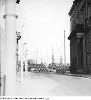 Blick von der Landhausstraße über den Pirnaischen Platz zu den neuen Hochhäusern an der Grunaer Straße