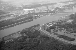 Breisach: Rheinbrücke und Kraftwerk