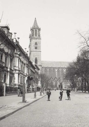 Magdeburg. Augustastraße (Hegelstraße). Blick nach Norden zum Dom (1209-1520)