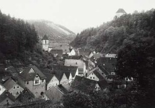 Ziegenrück, Stadtansicht : Ziegenrück. Stadtansicht mit Stadtkirche und Burg von Nordosten