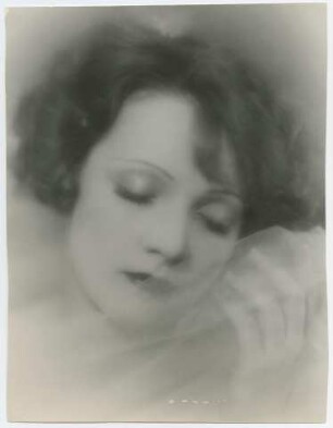 Marlene Dietrich (Berlin, 1924) (Archivtitel)