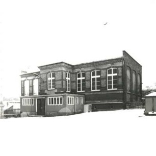 Reichenbach (Vogtland), Kirchplatz 7. Altstadtschule (Grundschule; E. 19. Jh.). Turnhalle. Hofansicht