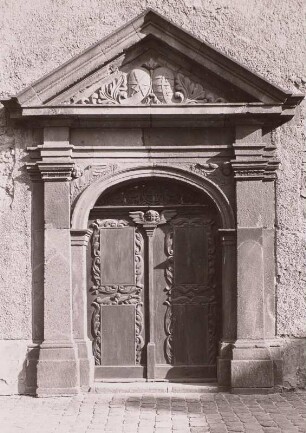 Portal (West), Grimma