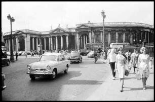 Dublin: Bank of Ireland, ehemaliges Parlamentsgebäude, College Green, gesamt, von der Grafton Street aus