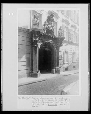 Domherrenhof Portal